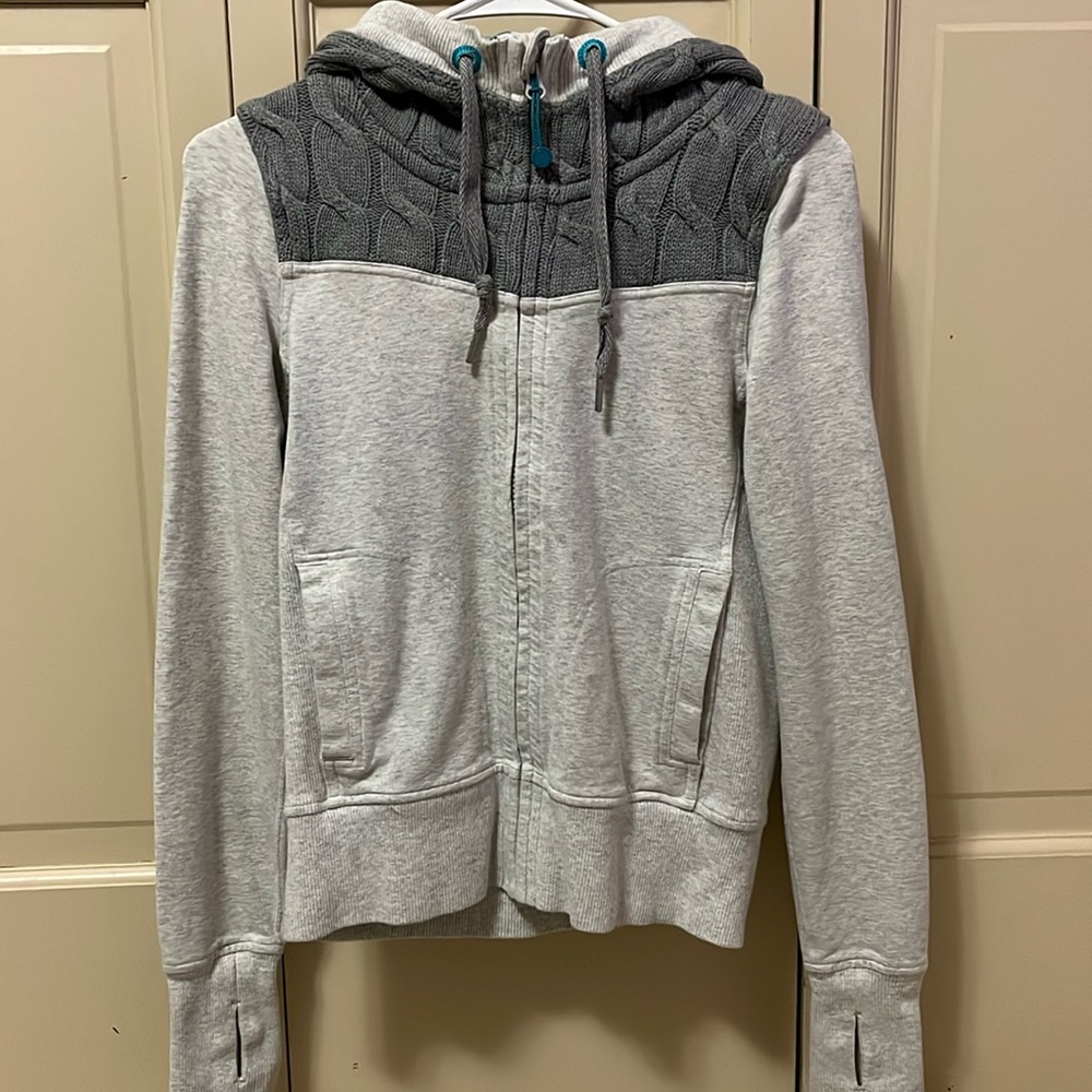 lululemon grey cable knit scuba zip up